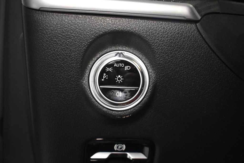 Certified 2023 Mercedes-Benz C 43 AMG 4MATIC Sedan image 32