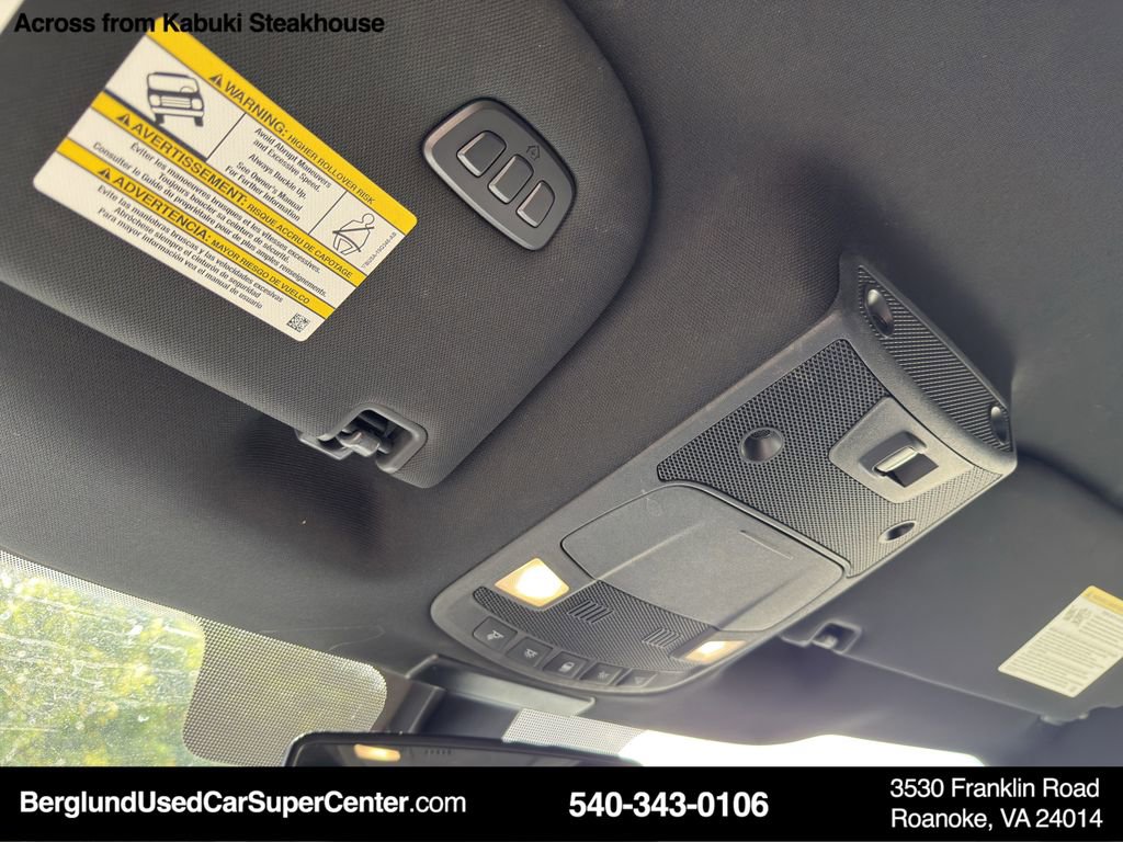 Used 2016 Ford F150 Platinum w/ Equipment Group 701A Luxury image 26