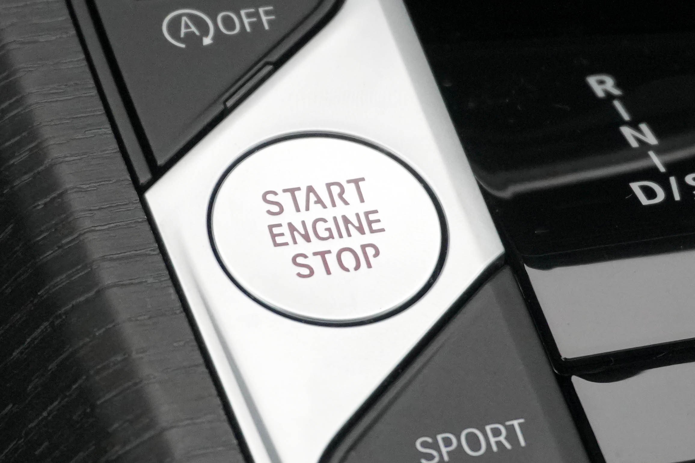 Certified 2025 BMW 330i Sedan image 29