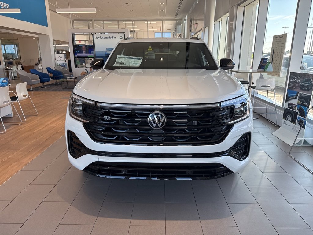 New 2026 Volkswagen Atlas Cross Sport SEL R-Line image 2