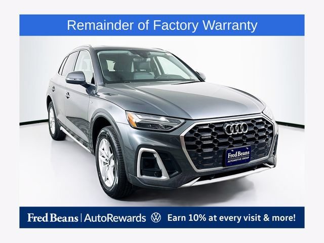 Used 2023 Audi Q5 2.0T Premium w/ Convenience Package AWD/4WD image 1