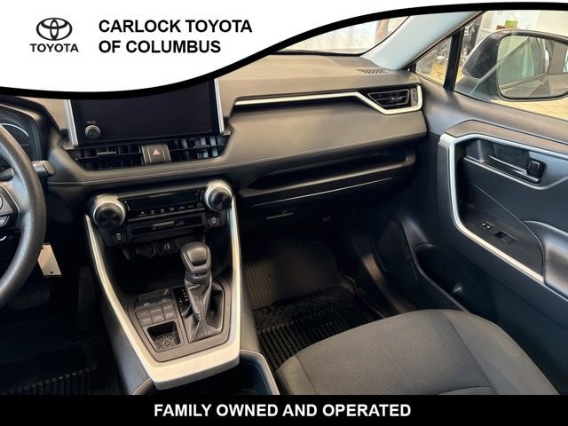 Used 2023 Toyota RAV4 LE AWD/4WD image 19