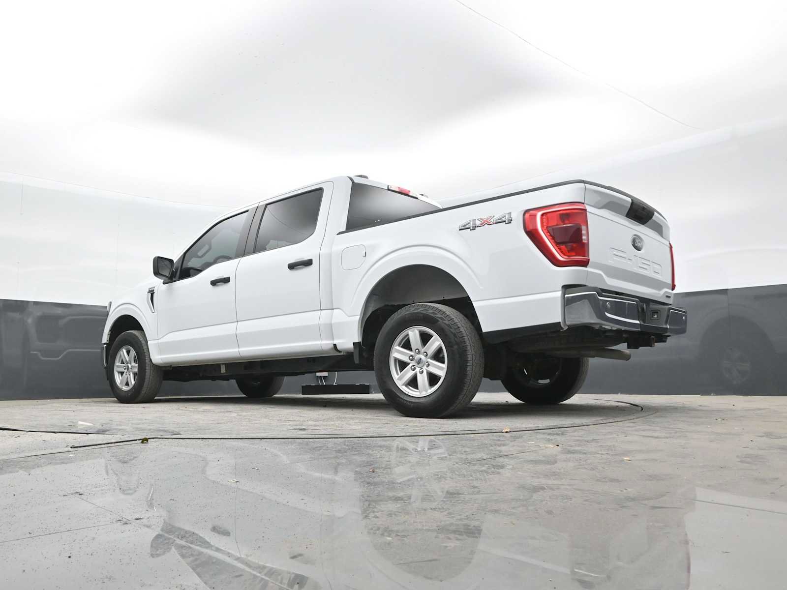 Used 2023 Ford F150 XLT image 32