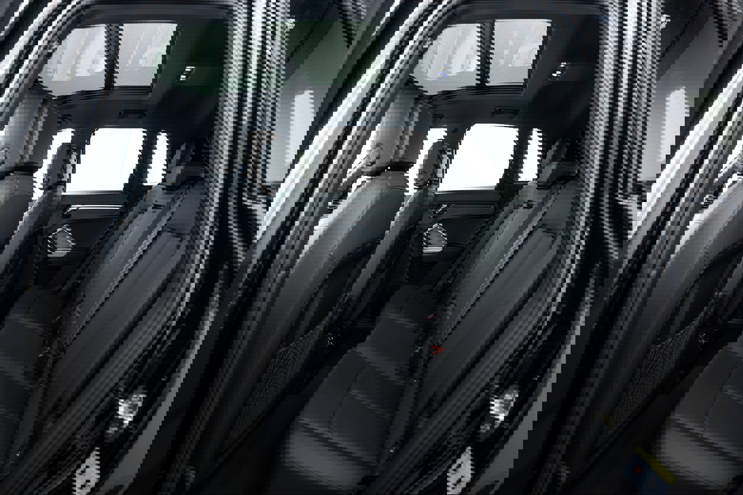 New 2025 Audi Q3 2.0T Premium image 17