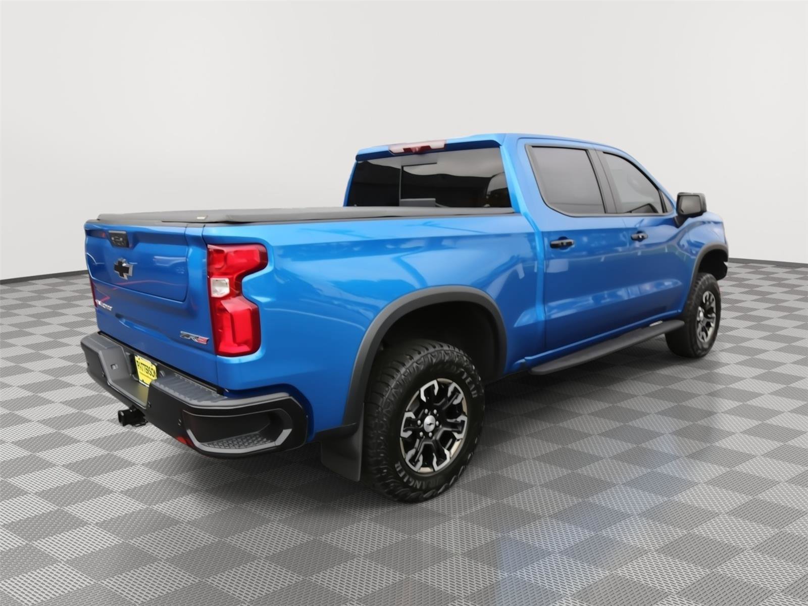 Used 2023 Chevrolet Silverado 1500 ZR2 w/ Technology Package image 3