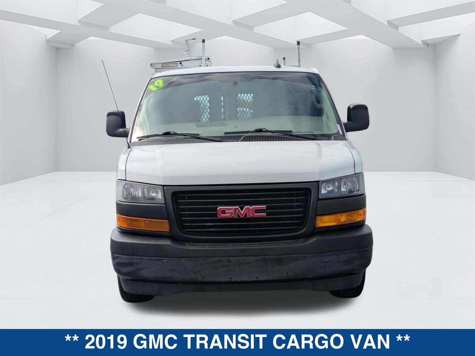 Used 2019 GMC Savana 2500 Extended w/ Communications Package image 8