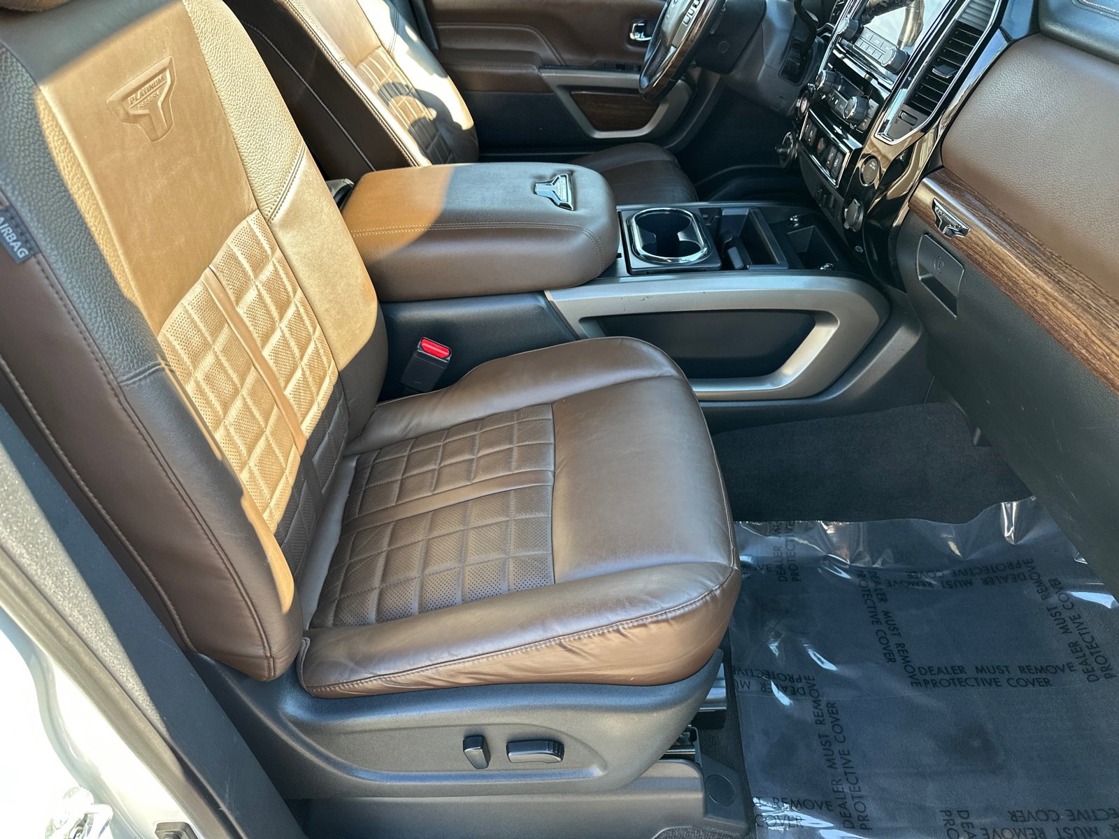 Certified 2021 Nissan Titan Platinum Reserve w/ Moonroof Package image 13
