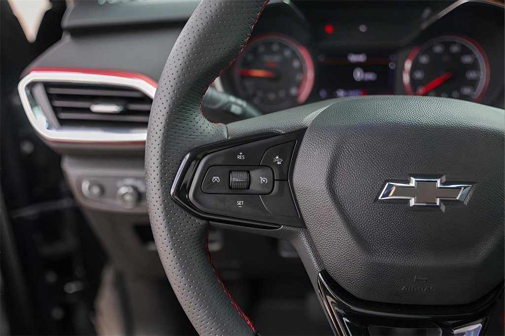 Used 2021 Chevrolet TrailBlazer RS w/ Technology Package image 14