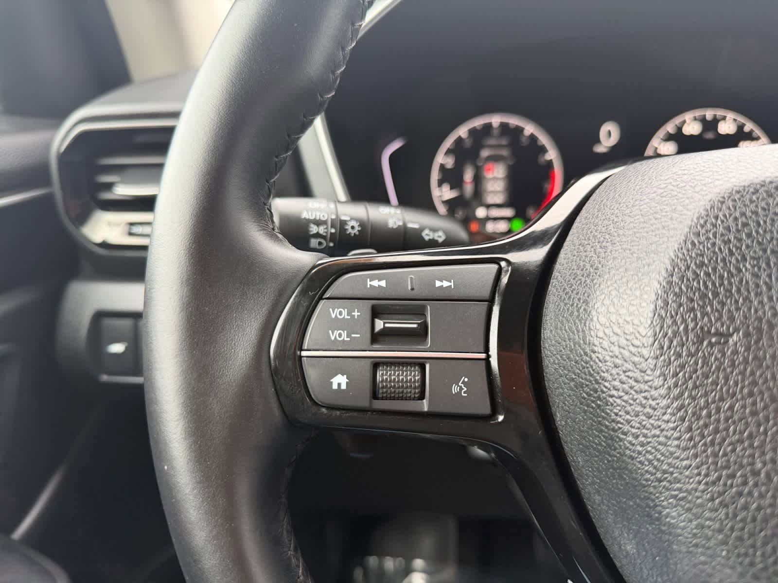 Used 2023 Honda Pilot Touring image 22