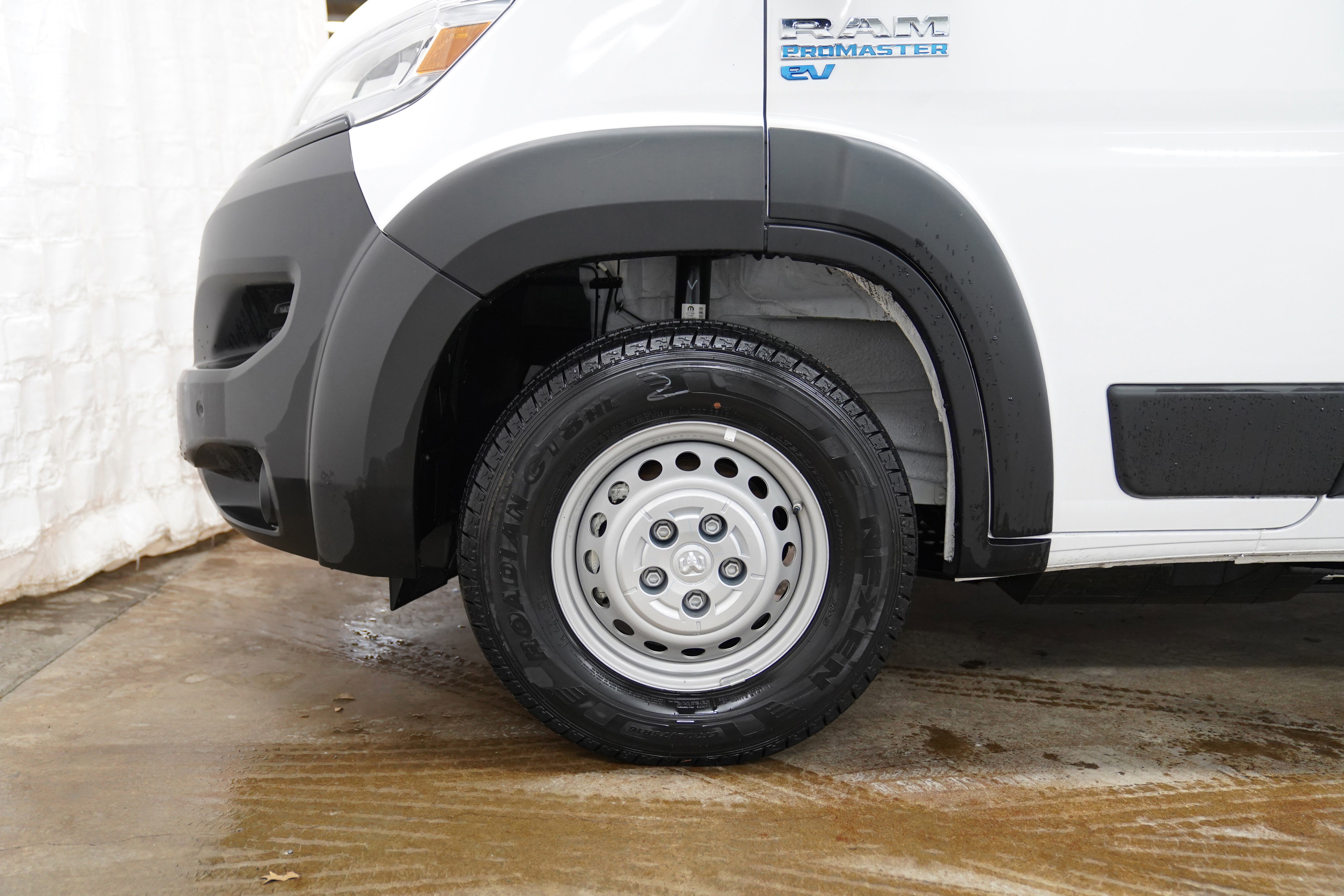 Used 2024 RAM ProMaster 3500 w/ Delivery Van Package image 16