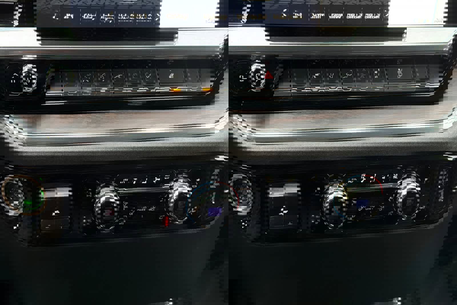 Used 2025 GMC Sierra 1500 SLT image 22