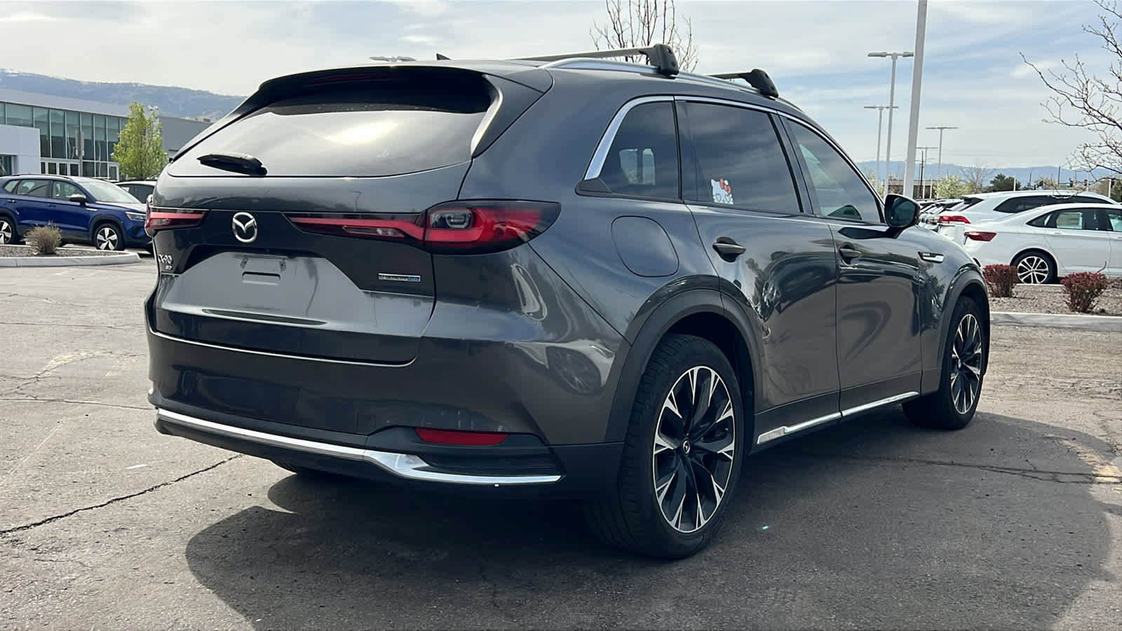 Used 2024 MAZDA CX-90 Plug-In Hybrid w/ Premium Pkg image 5