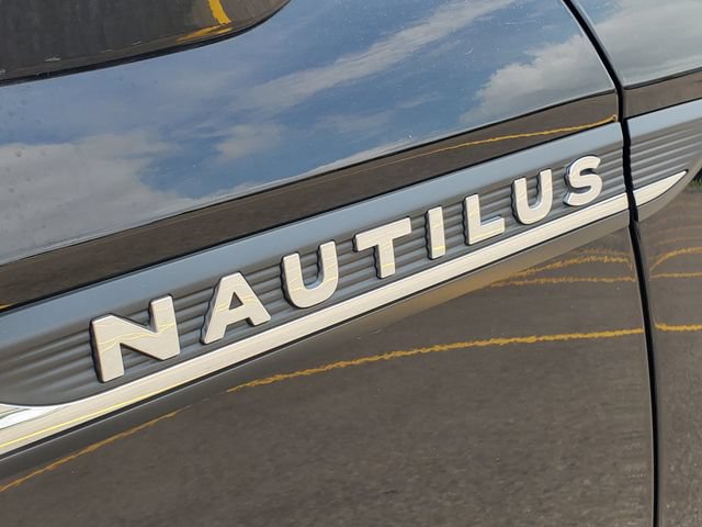 Certified 2023 Lincoln Nautilus Reserve AWD/4WD image 6