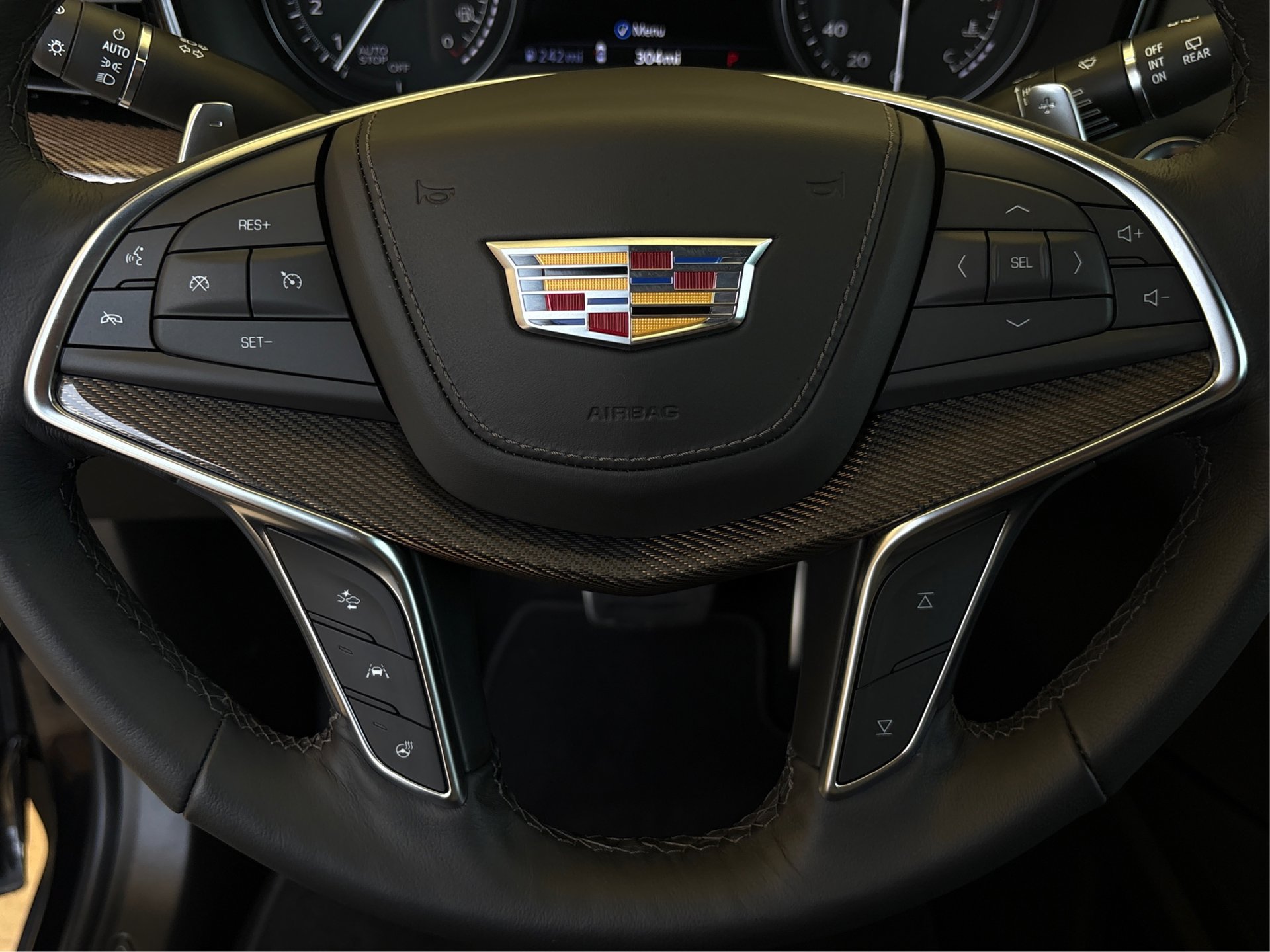 New 2024 Cadillac XT5 Sportv w/ Platinum Package AWD/4WD image 19