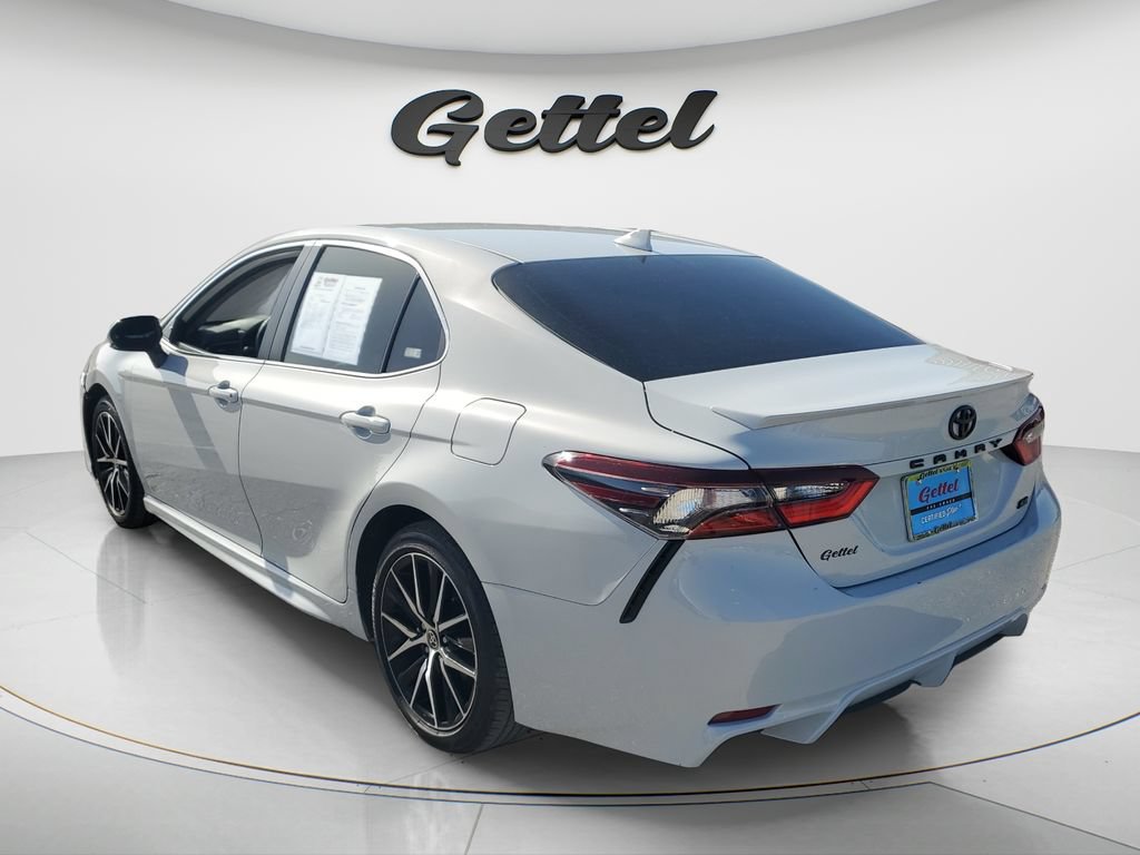 Used 2023 Toyota Camry SE w/ Convenience Package FWD image 7