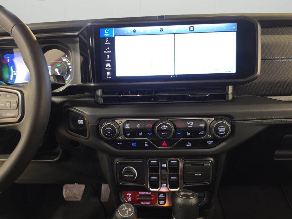 Certified 2025 Jeep Wrangler Unlimited Rubicon 4xe w/ Convenience Group AWD/4WD image 20