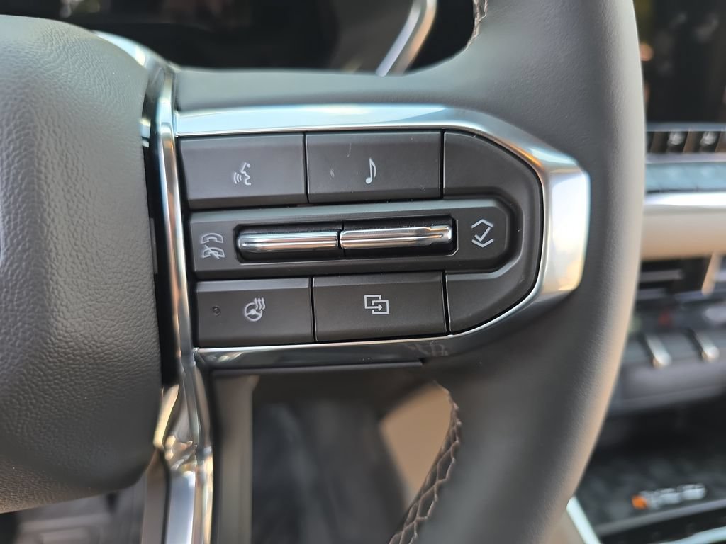 New 2026 GMC Canyon Denali AWD/4WD image 18