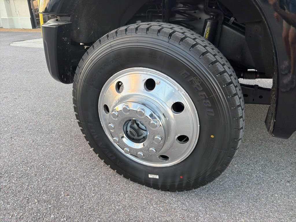 Used 2016 Ford F450 Platinum w/ FX4 Off Road Package AWD/4WD image 11