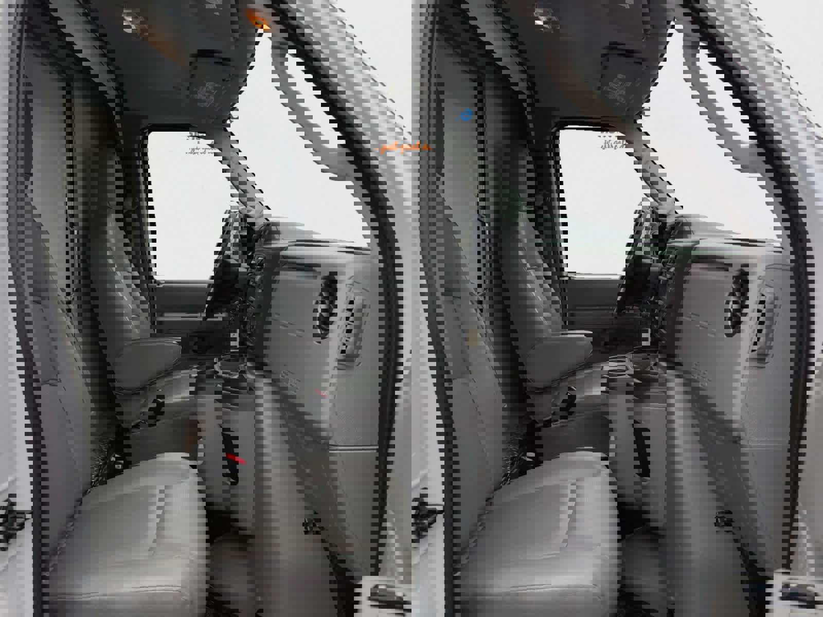 Used 2024 Ford E-450 and Econoline 450 Super Duty w/ Power Windows & Locks Group image 18