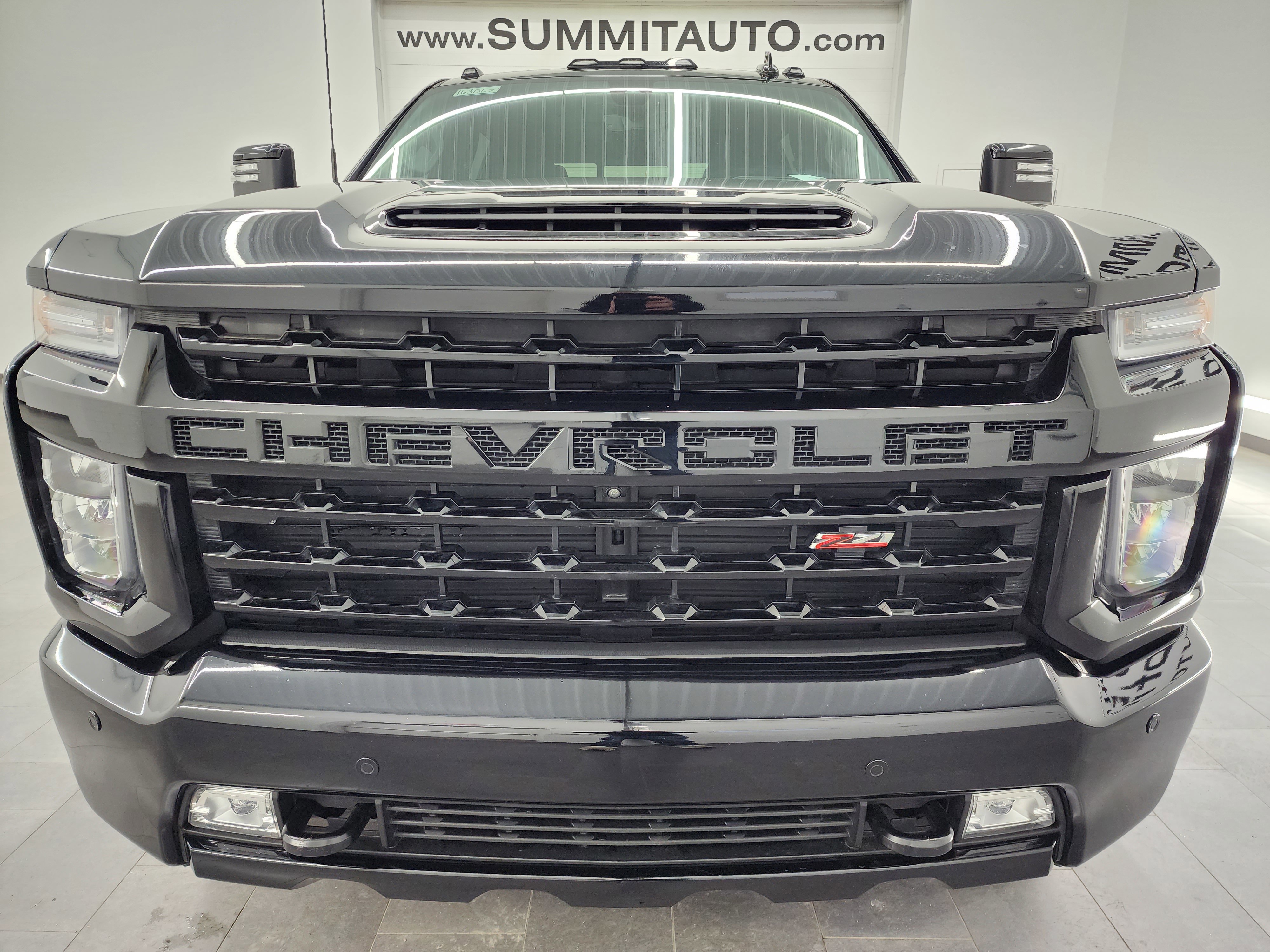 Used 2023 Chevrolet Silverado 2500 LTZ w/ LTZ Plus Package image 23