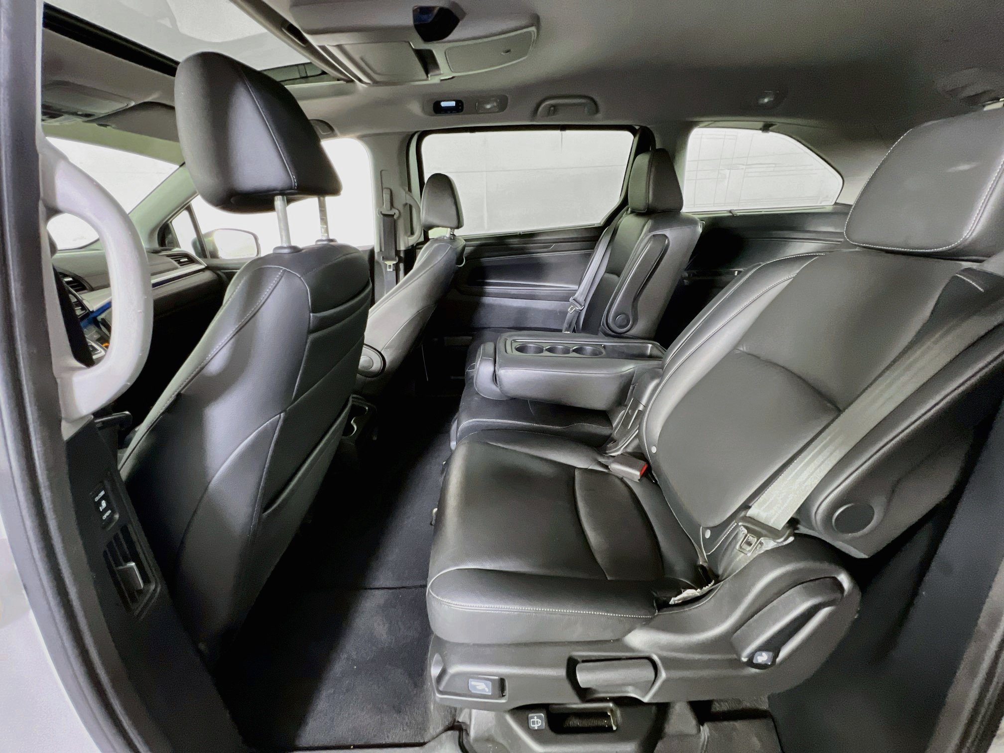 Used 2023 Honda Odyssey Touring image 25