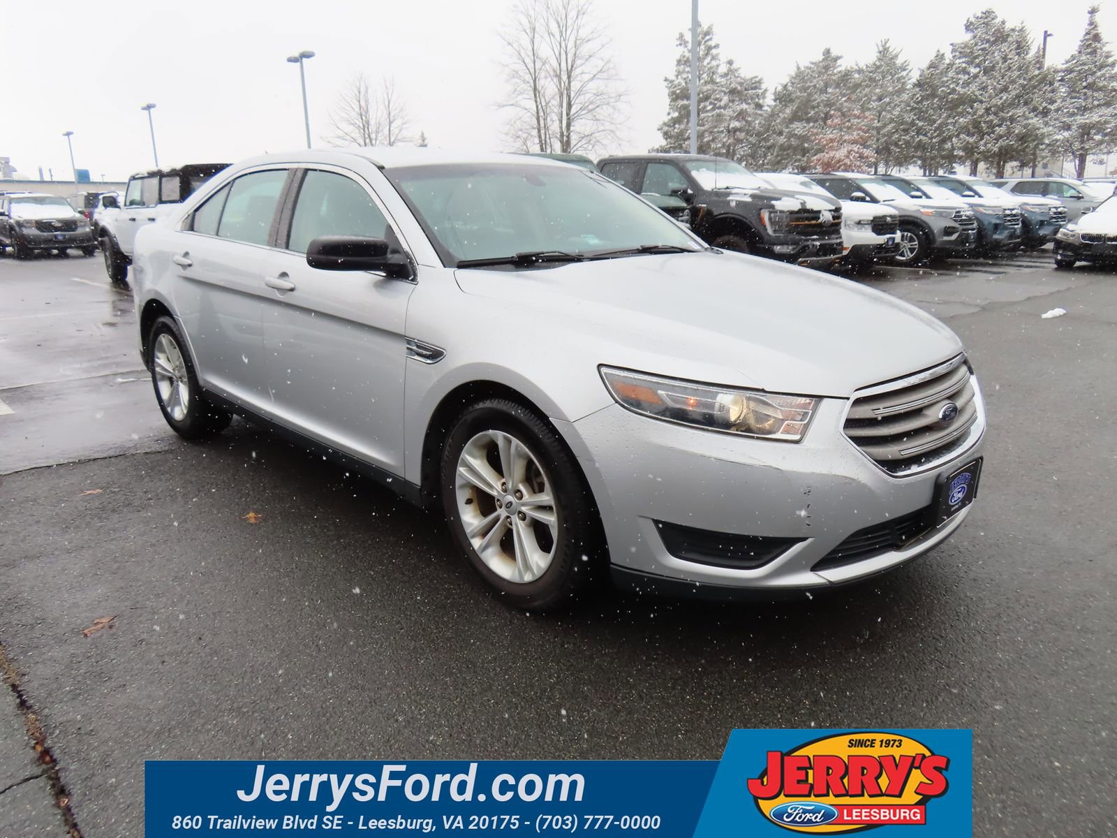 Used 2016 Ford Taurus SE