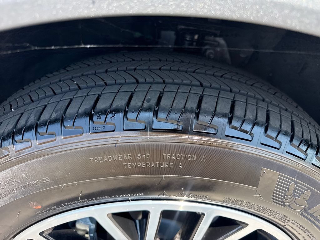 Used 2024 Ford Escape SE FWD image 18