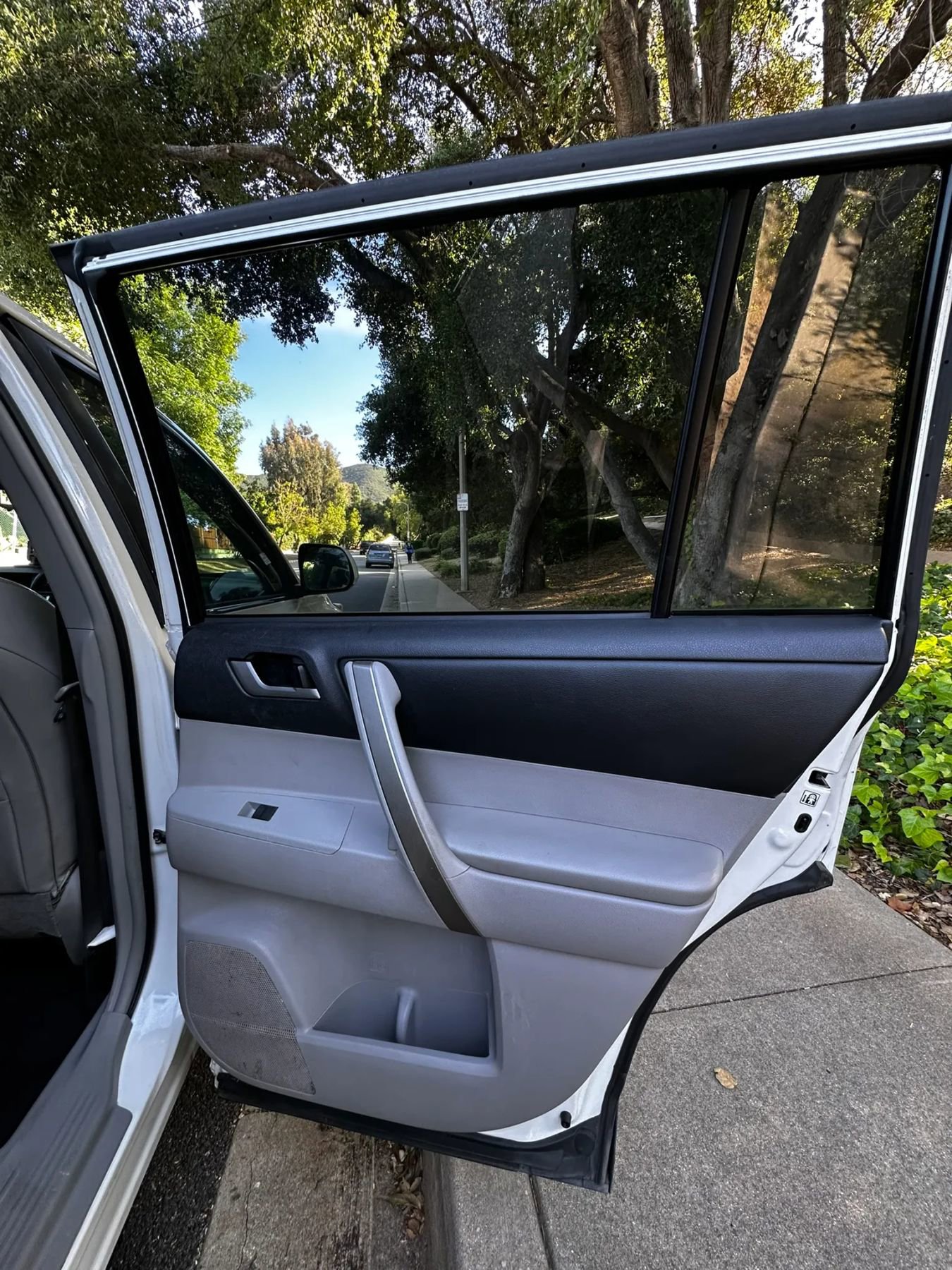Used 2013 Toyota Highlander SE FWD image 21