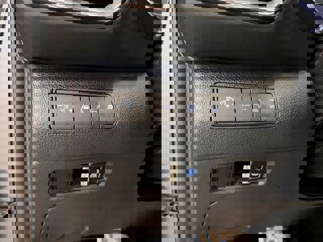 Used 2023 Hyundai Santa Fe SEL image 18