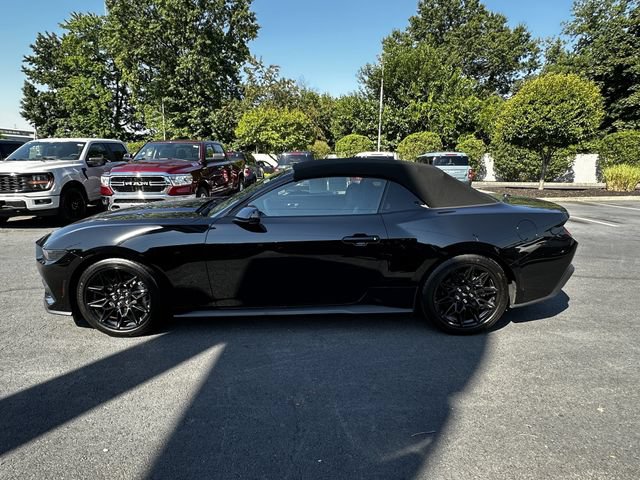 Certified 2026 Ford Mustang Convertible RWD image 8