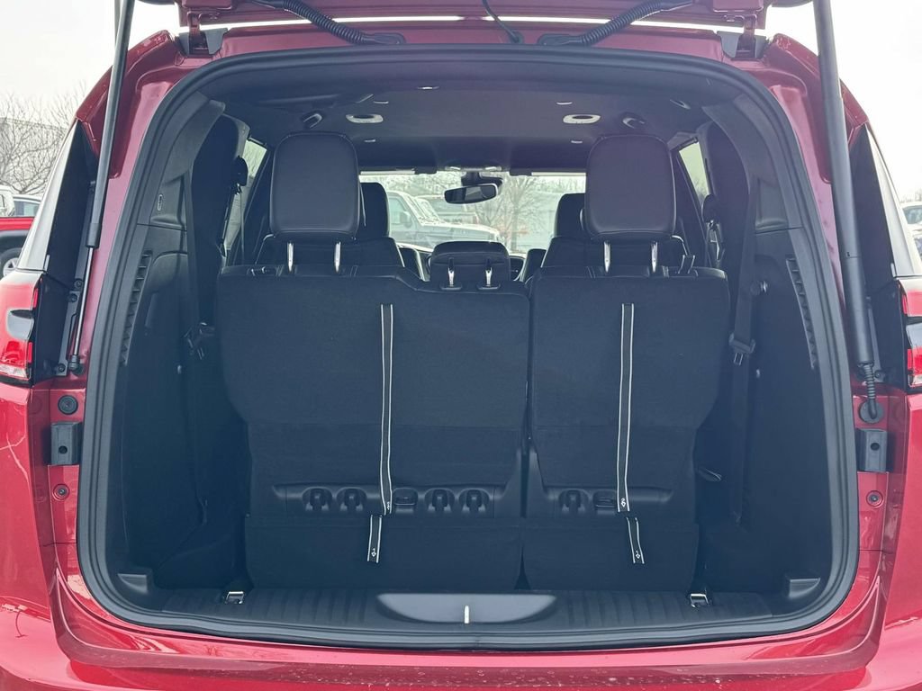 New 2026 Chrysler Pacifica Select FWD image 29