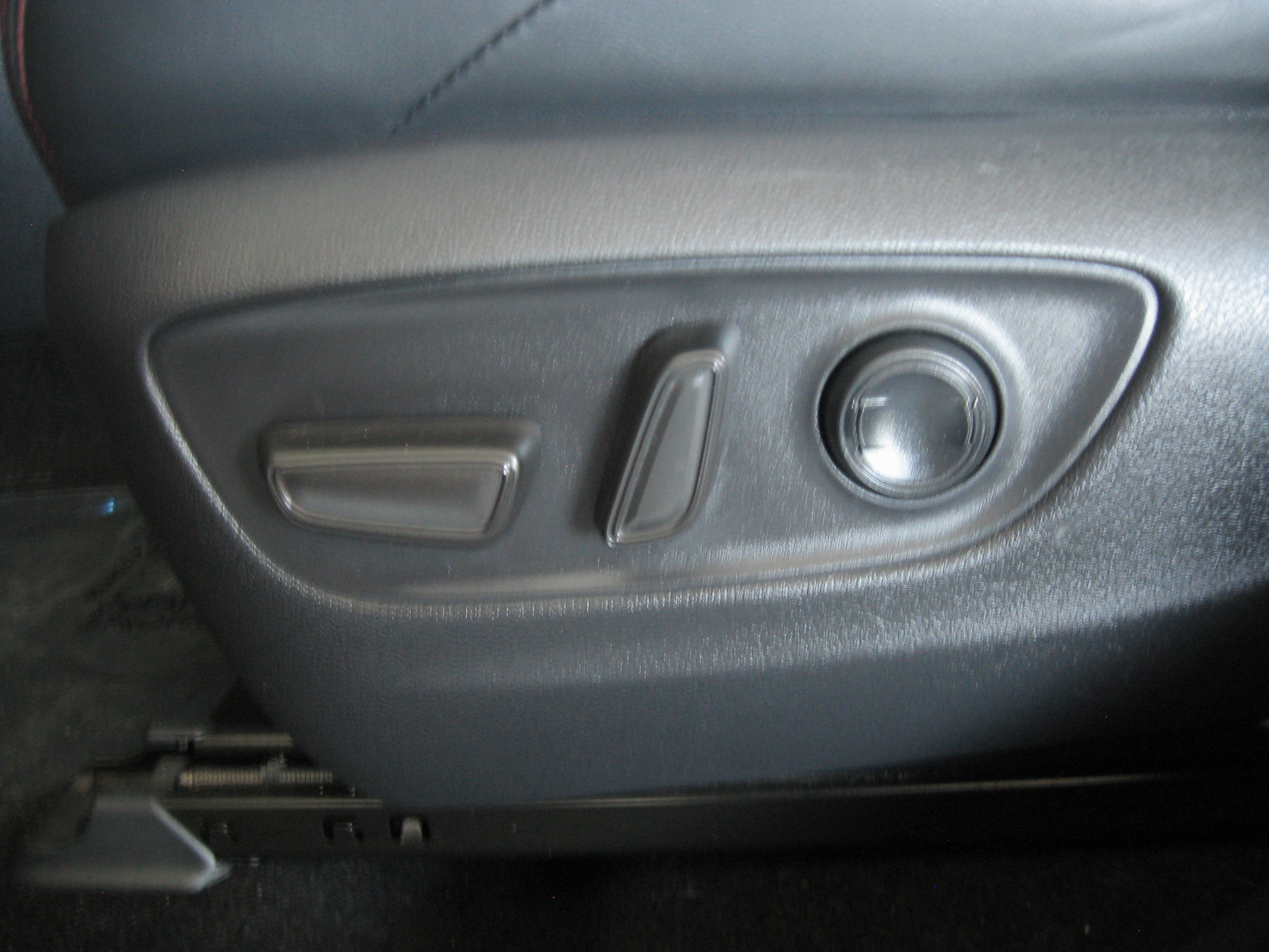 Used 2021 Toyota RAV4 XSE w/ Premium Package image 14