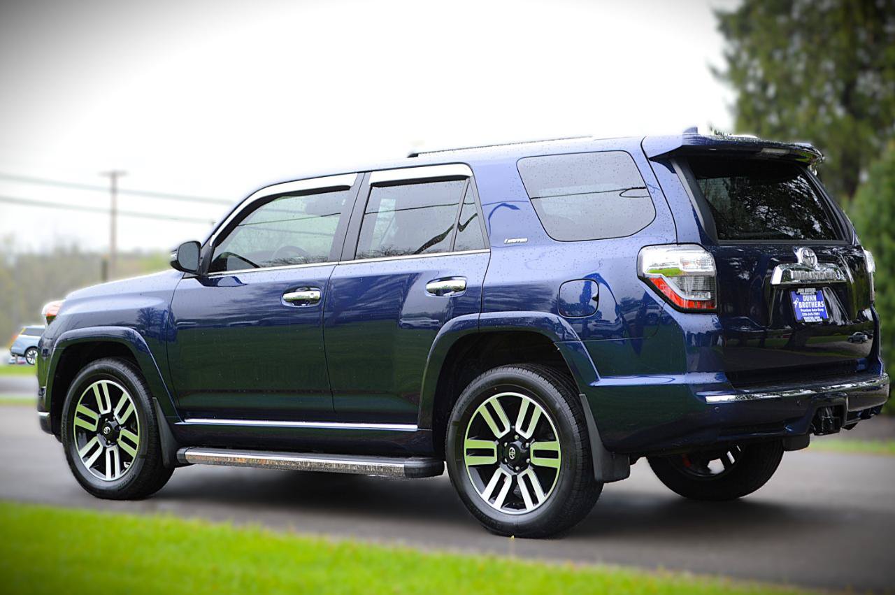 Used 2023 Toyota 4Runner Limited AWD/4WD image 7