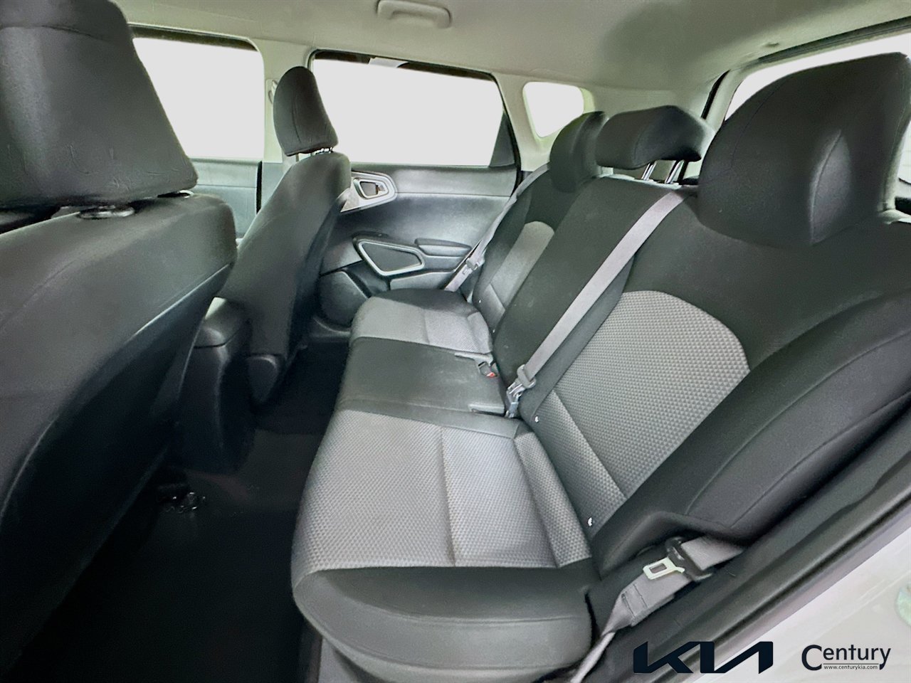 Certified 2023 Kia Soul LX FWD image 22
