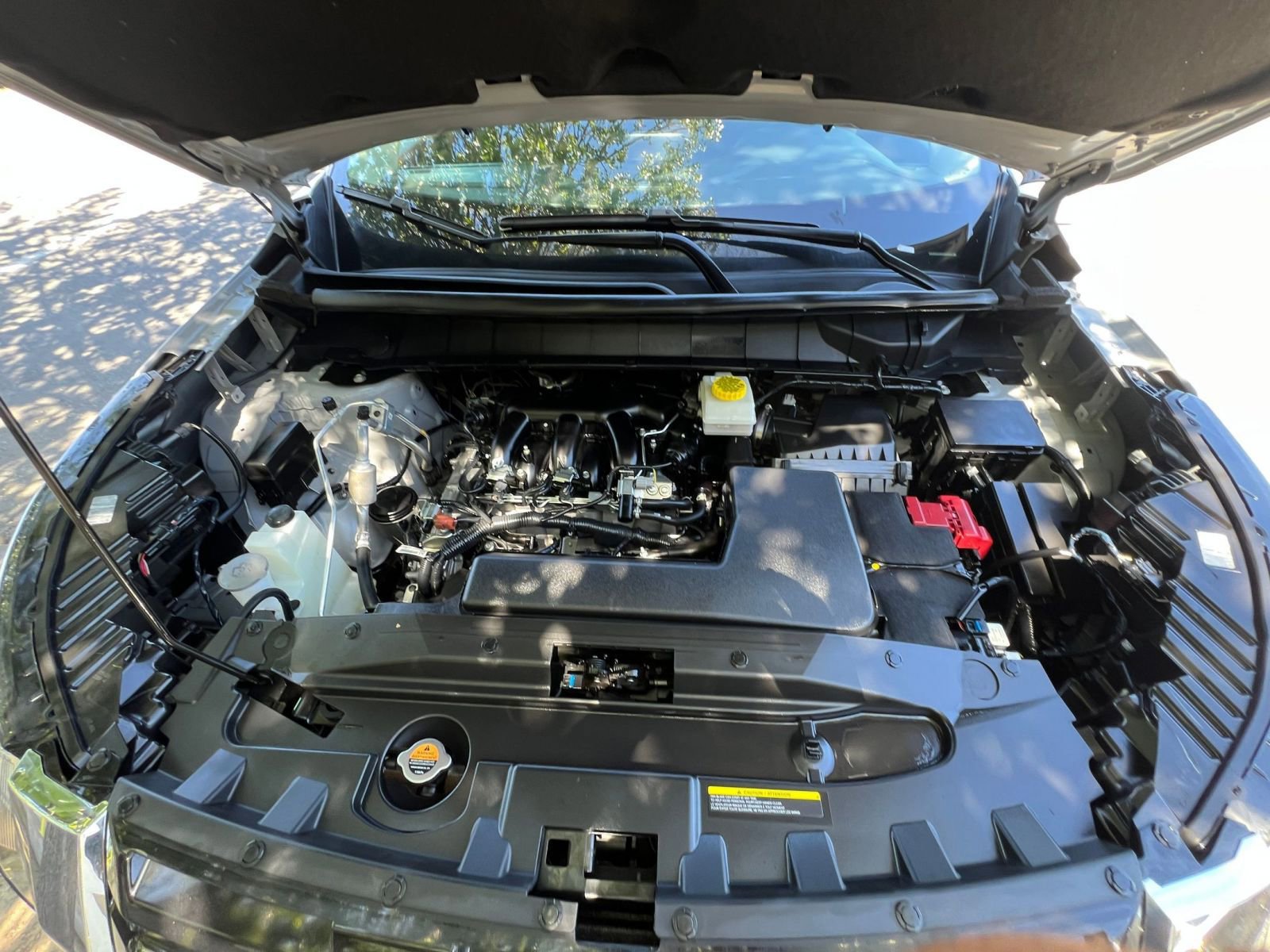 Used 2025 Nissan Pathfinder SV AWD/4WD image 34
