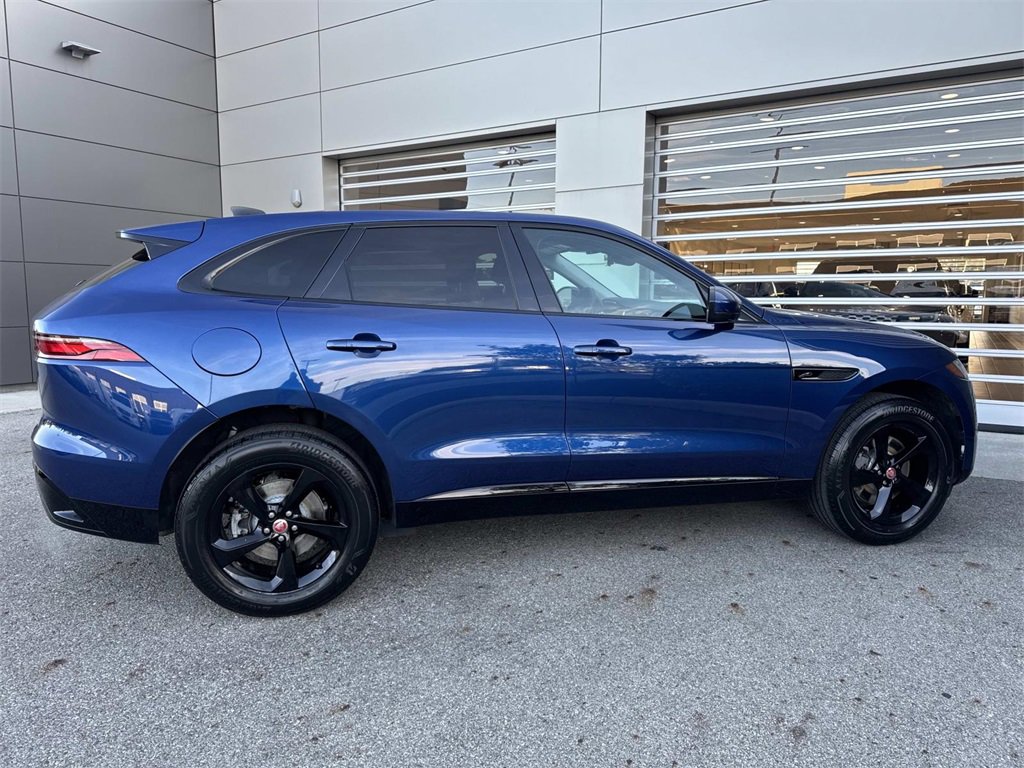 Used 2022 Jaguar F-PACE S image 6