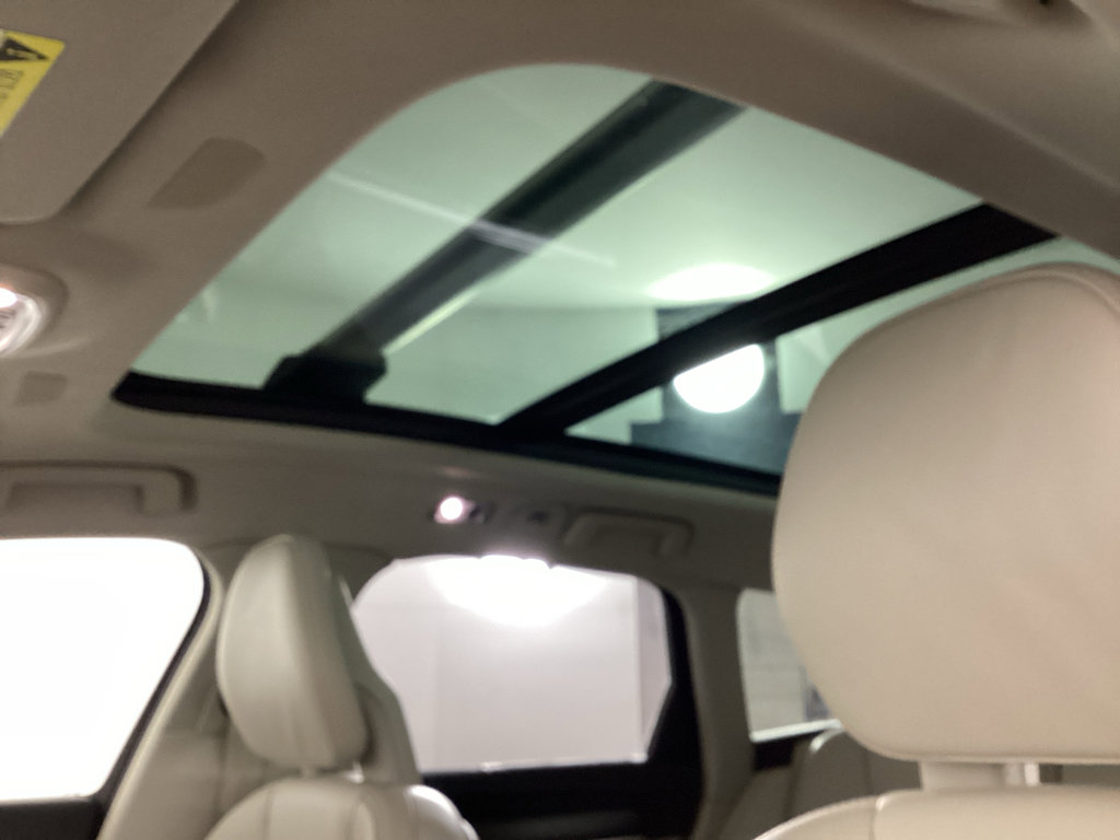 Used 2017 Volvo V90 T6 Cross Country AWD/4WD image 18