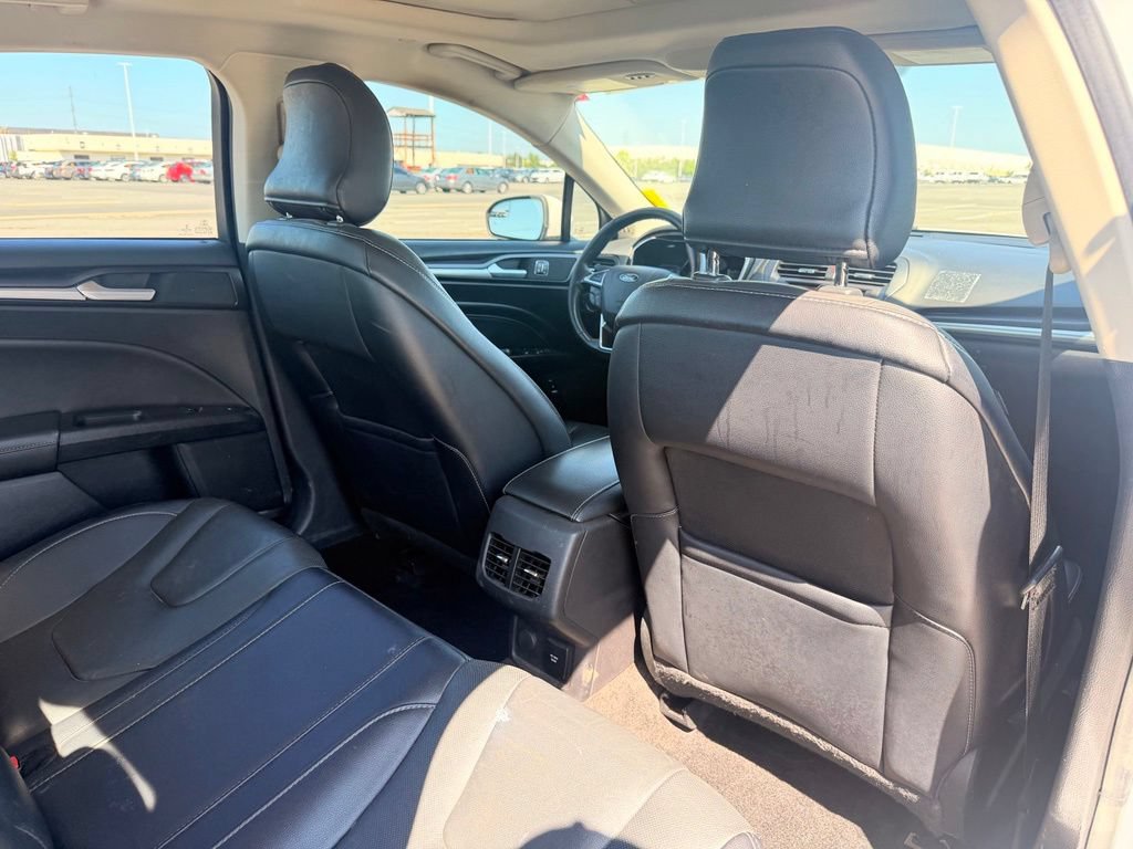 Used 2018 Ford Fusion Titanium FWD image 14