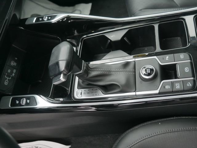 Used 2025 Kia Sorento SX image 38