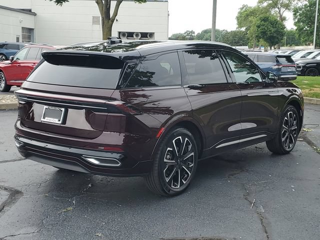 Certified 2024 Lincoln Nautilus Reserve w/ Equipment Group 202A AWD/4WD image 4