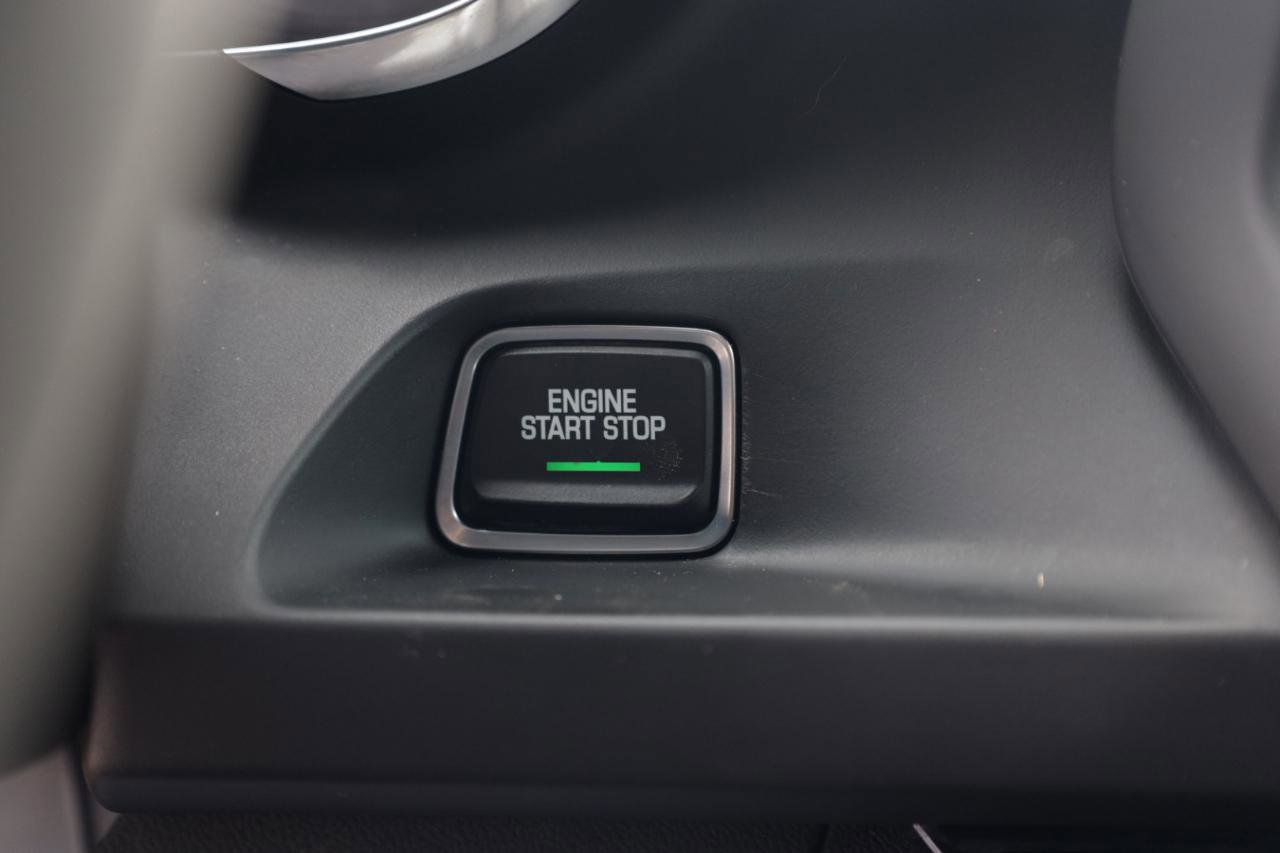 Used 2019 Chevrolet Camaro SS RWD image 10