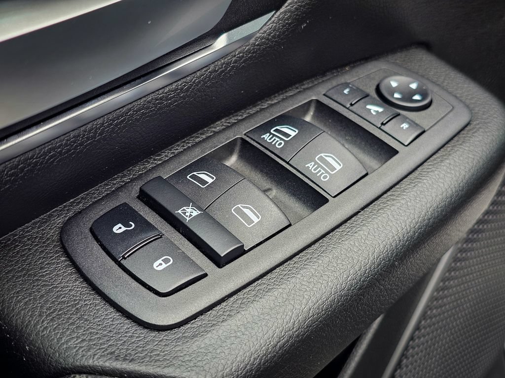 Used 2024 RAM 1500 Big Horn AWD/4WD image 12