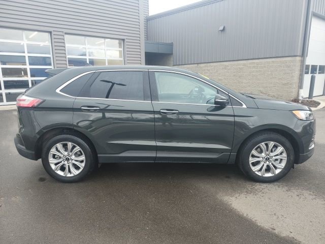 Used 2023 Ford Edge Titanium w/ Class II Trailer Tow Package image 4