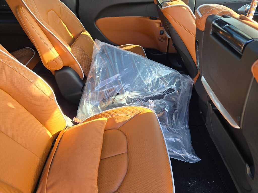 New 2026 Chrysler Pacifica Pinnacle AWD/4WD image 10