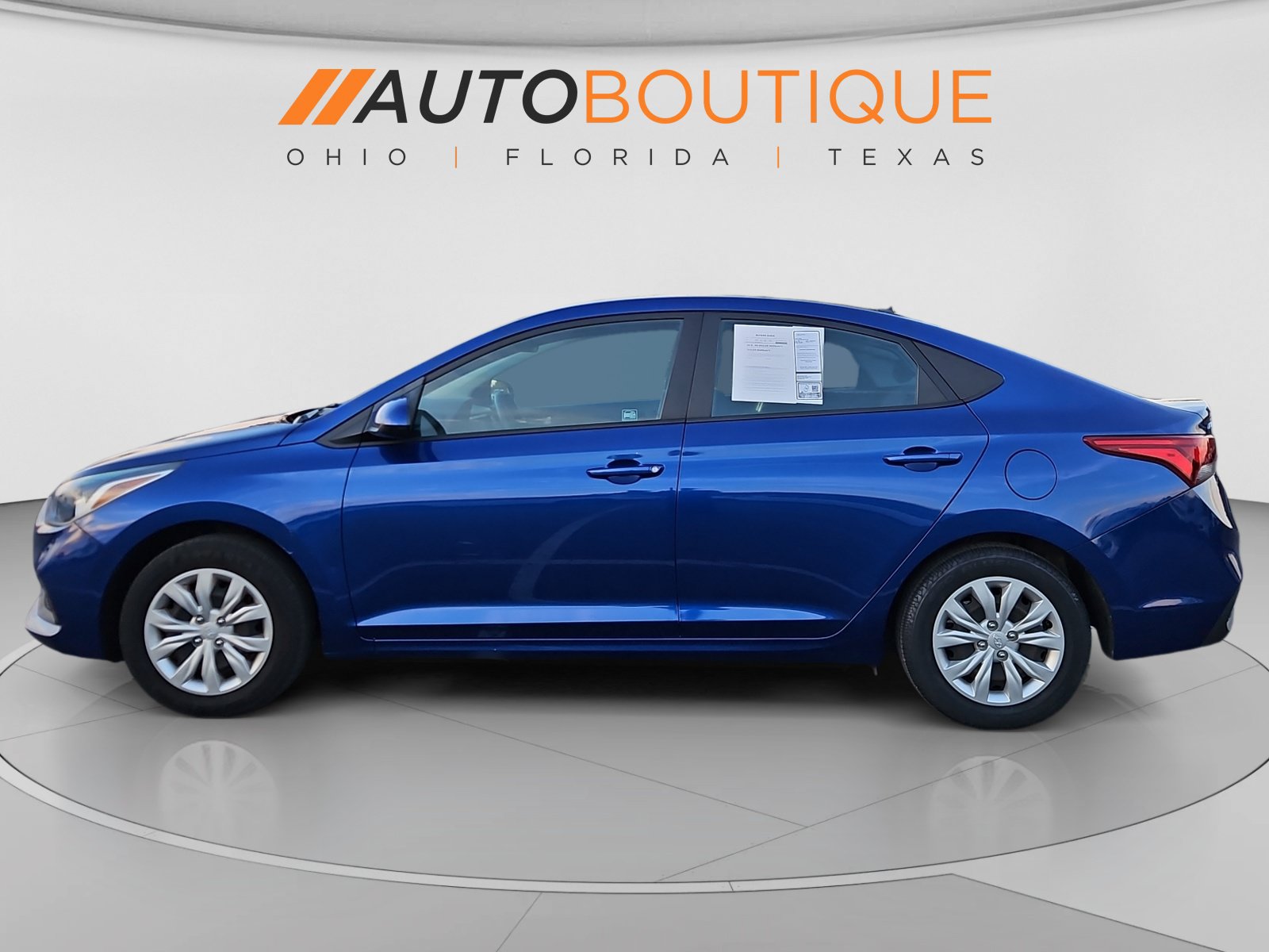 Used 2021 Hyundai Accent SE FWD image 2
