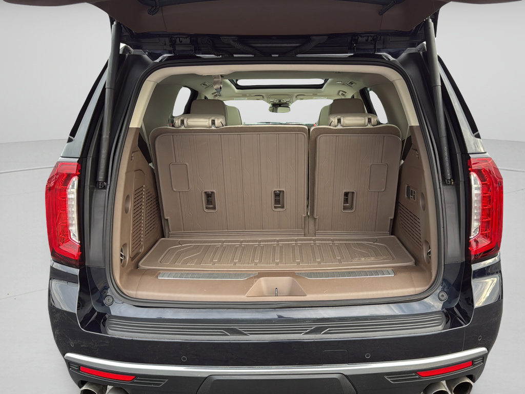 Used 2023 GMC Yukon Denali AWD/4WD image 9