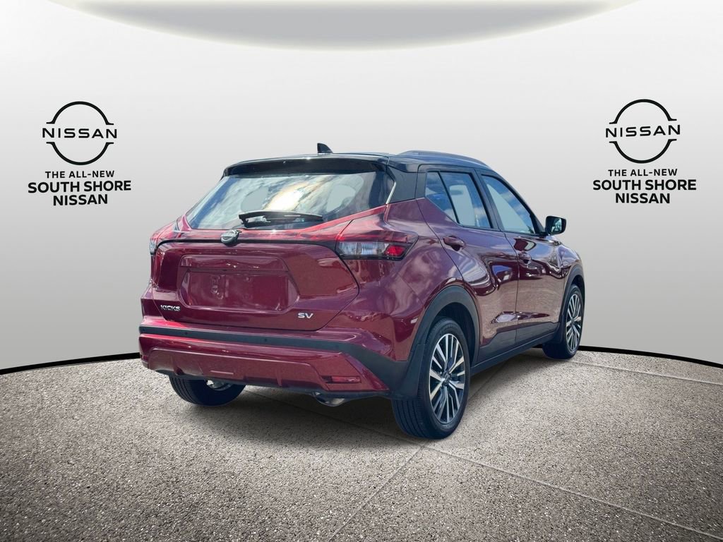 Used 2023 Nissan Kicks SV image 5