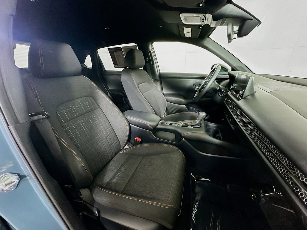Used 2024 Honda HR-V Sport image 12