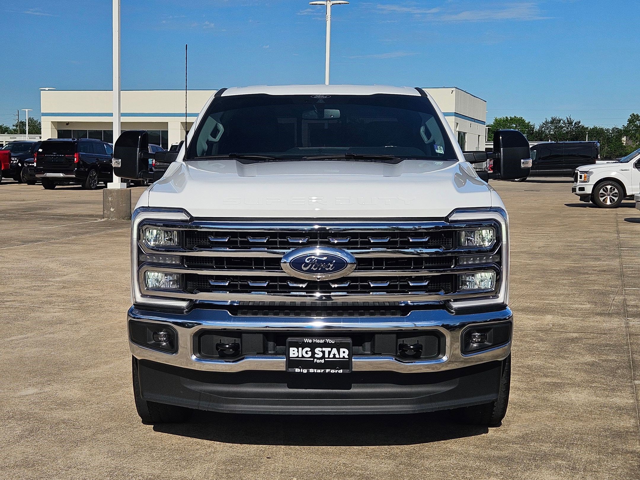 Used 2024 Ford F250 Lariat image 11