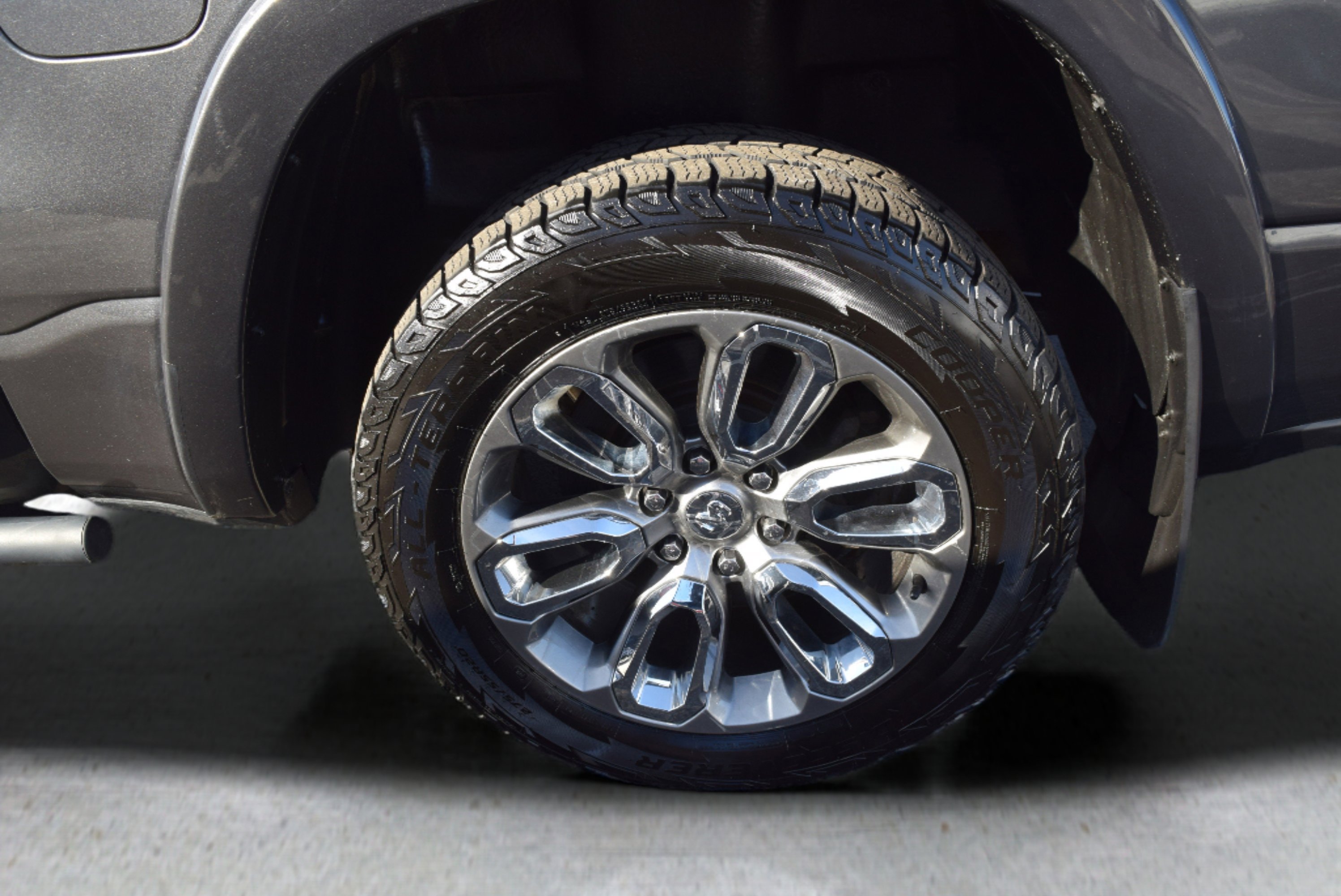 Used 2021 RAM 1500 Laramie w/ Sport Appearance Package image 8